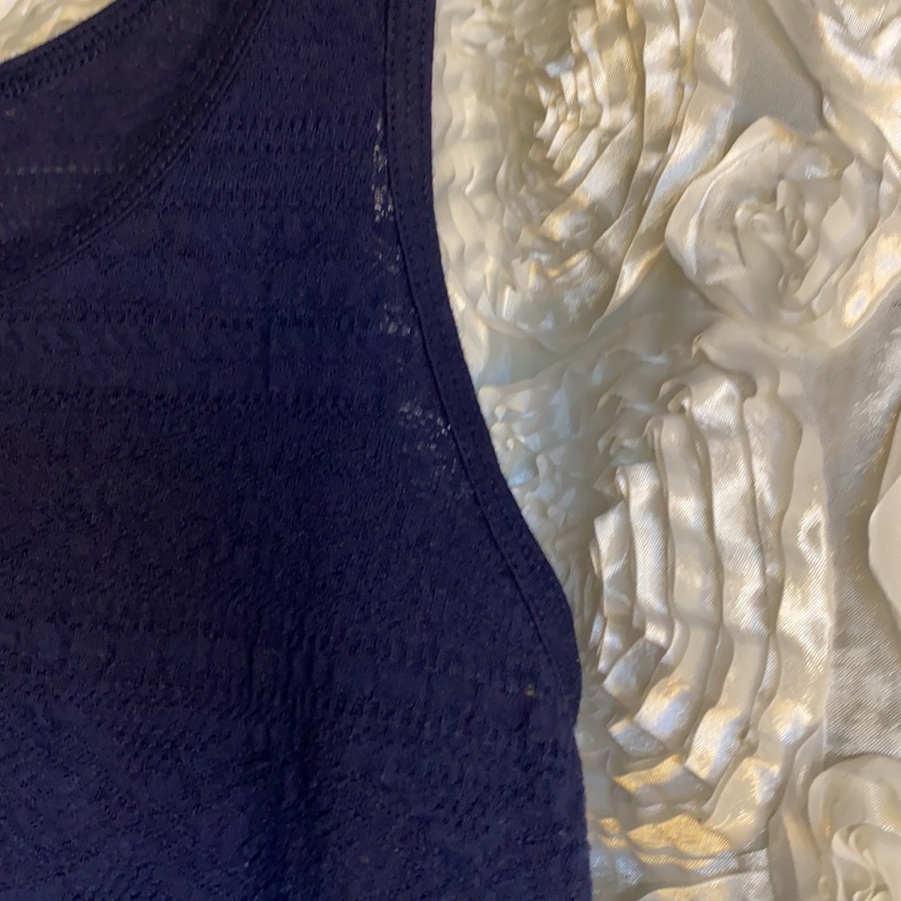 Discrete Pattern Tank Top - Picture 2 of 2